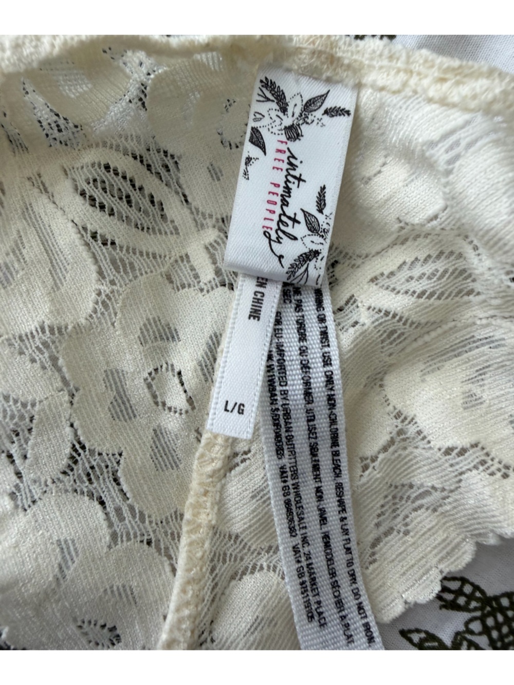 NWOT Free People Intimately Galloon Lace Racerback Bralette in Ivory Sz Large - Picture 5 of 5